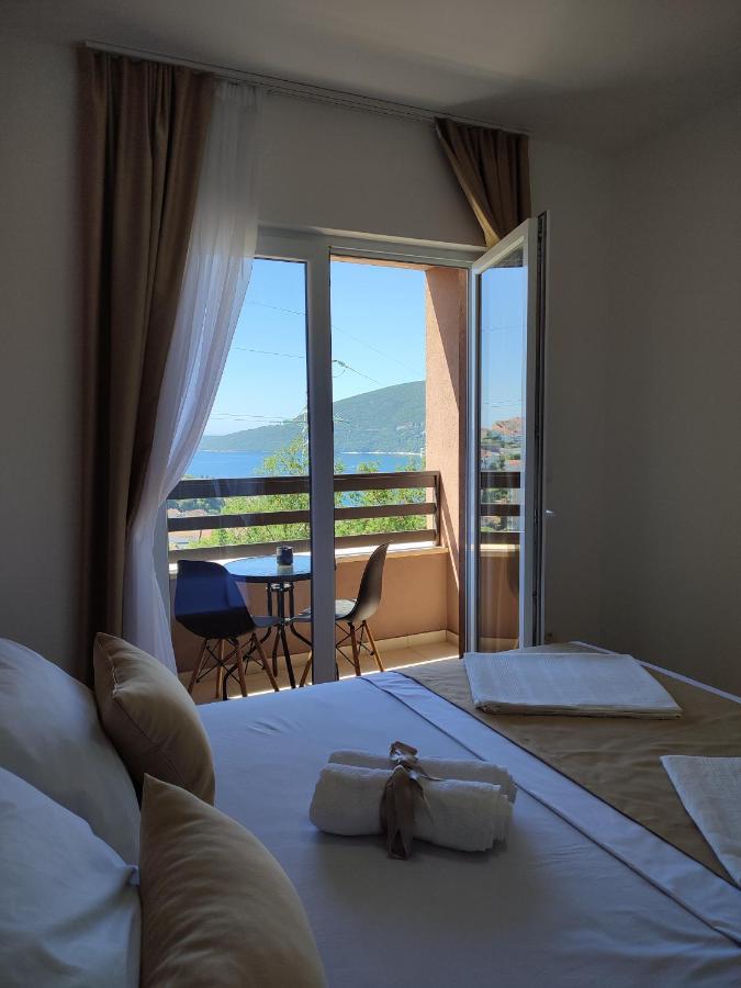 Elena Appartement Herceg Novi Buitenkant foto